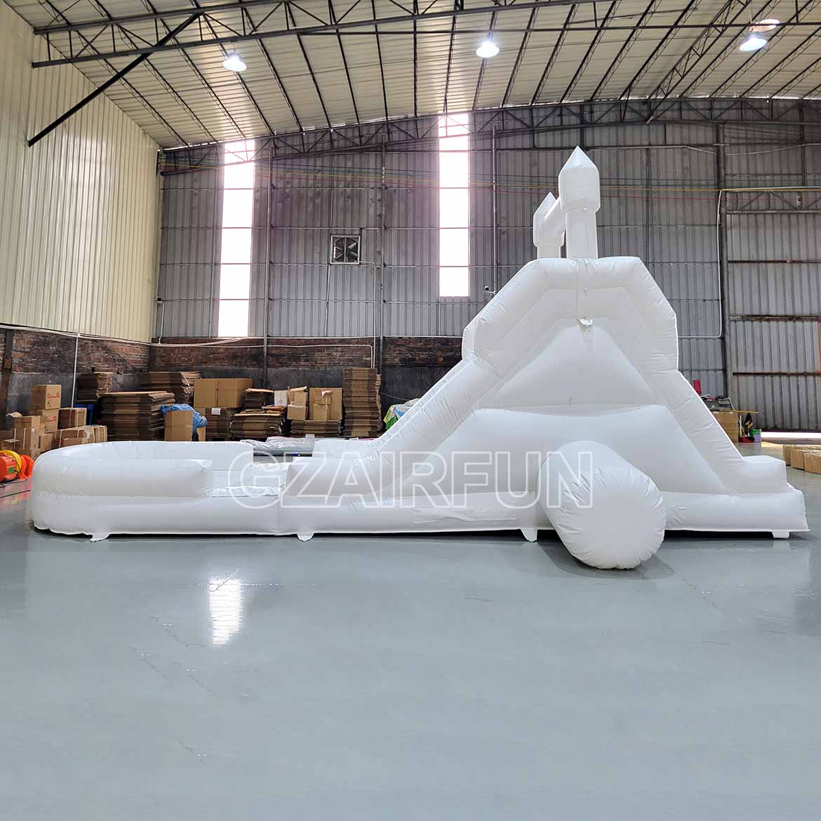 Backyard inflatable white castle water slide for toddler